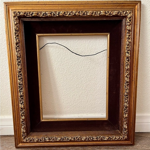 Antique Victorian Picture Frame Wooden Gold Color 14.5/16.5 Inches - Picture 1 of 13